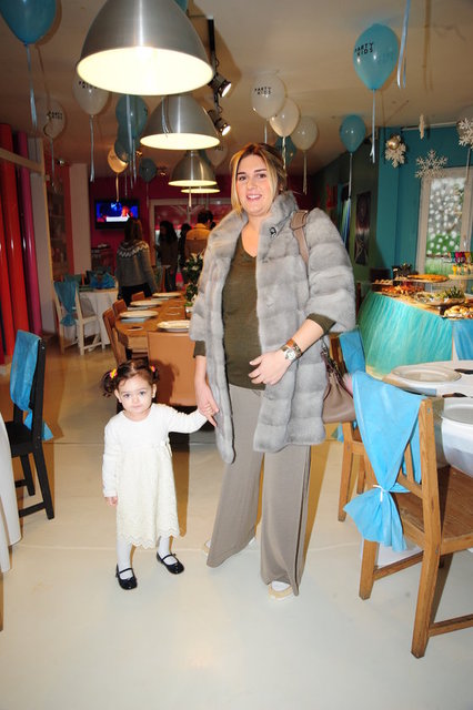 ZEYNEP, İPEK TOPLUSOY