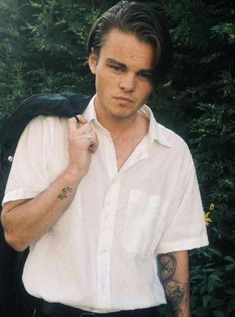 Di Caprio benzerleri daha önce de gündeme gelmişti. Konrad Annerud isimli 21 yaşındaki İsveçli Rus barmen de Leonardo Di Caprio'ya benzerliğiyle kendinden söz ettirmişti.