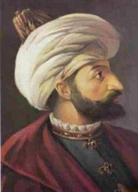 12-III.Murat Hân: Ayasofya Camii ön bahçesindeki türbesinde.