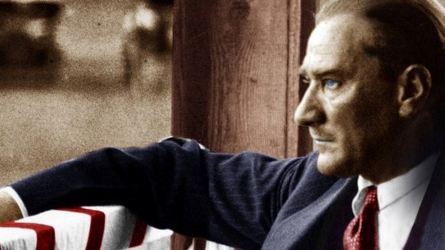 Atatürk hayranı ve Galatasaray taraftarı biri olarak belgenin kendisini çok heyecanlandırdığını belirten Yüksel, şöyle konuştu: