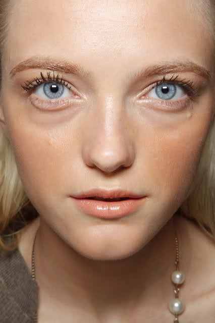 GÖZALTI TORBALARIMLA NASIL BAŞA ÇIKABİLİRİM? ? İlerleyen yaş, yorgunluk, stres, yeterli uykuyu alamama ve birçok neden. Hepsinin neden olduğu ortak sorun gözaltı torbaları.