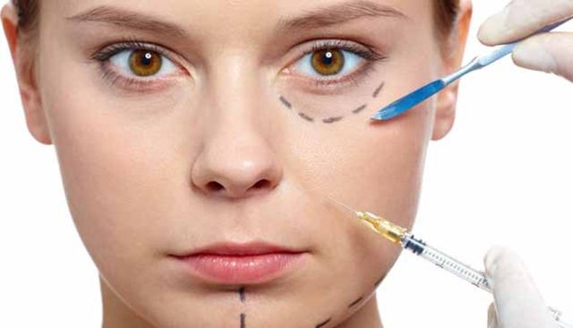 Gözaltı torbaları için uygulanabilecek estetik yöntemler olduğu gibi, kozmetik ve dermo kozmetik ürünlerde bulunuyor. Ancak, gözaltı torbalarına karşı en etkili çözüm, düzenli uykudan geçiyor.