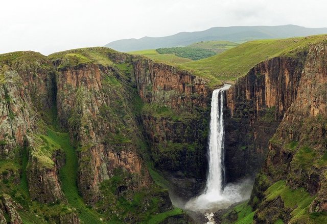 Karasal Alan km² Lesotho 30.355