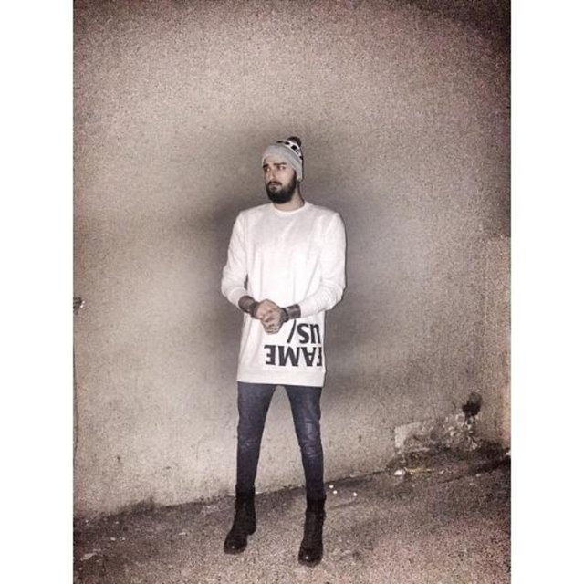 Giyim tarzı nedeniyle magazin gündeminden düşmeyen Sibel Can'ın oğlu Engincan Ural'ın yeni rakibi İbrahim Tatlıses'in oğlu İdo oldu. -