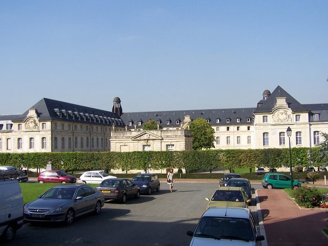 6. École Spéciale Militaire de Saint-Cyr (Fransa)