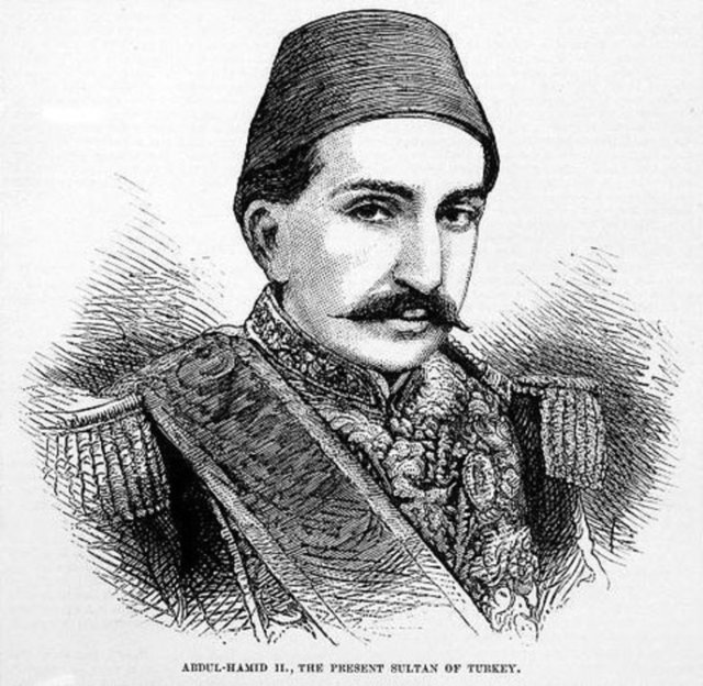 Sultan II. Abdülhamid Han Düşmanın kurtuluş reçetesi öldürmek içindir. Esaretin bir çeşidi de borçlandırmadır.
