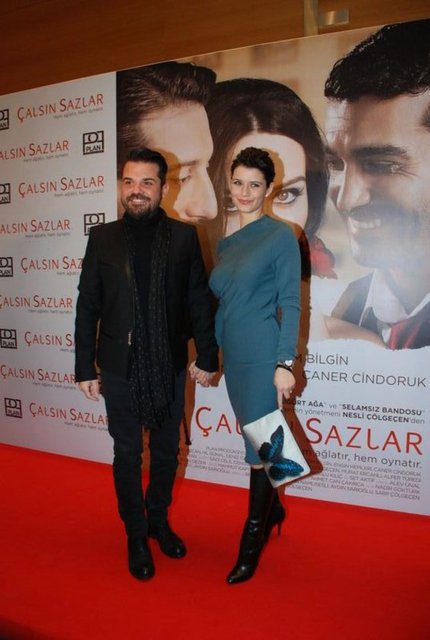 BEREN SAAT - KENAN DOĞULU