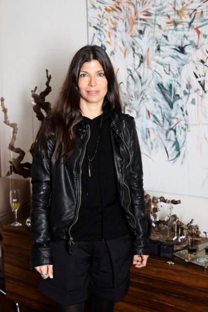 ZEYNEP ÜSTÜNEL