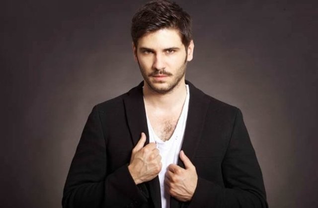 Tolgahan Sayışman - 185 cm