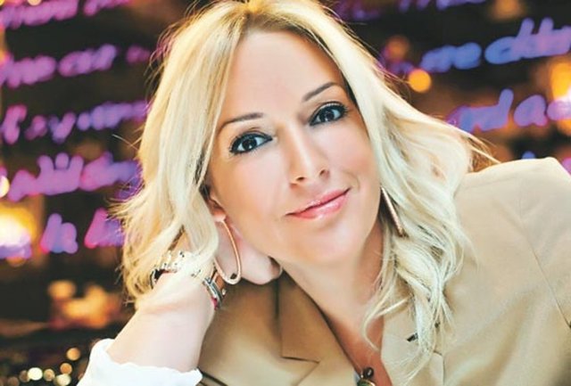 Saba Tümer - 158 cm