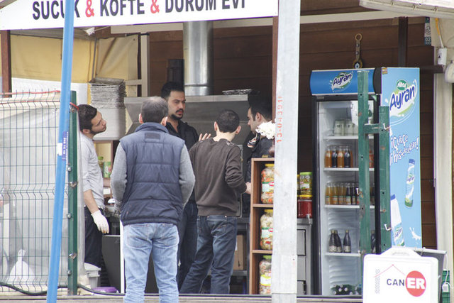 Kafasında bardak kırdığı için de herkes ona "Psikopat" gözüyle baktı. Ardından taksicilik yaptığı haberleriyle gündeme geldi.