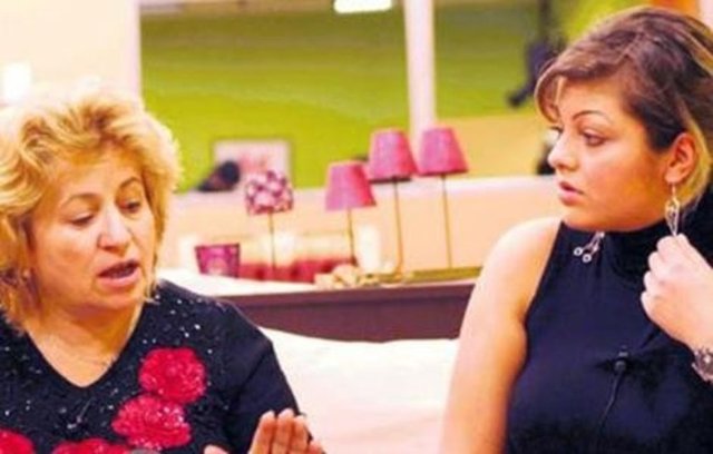 Semra Hanım'ın oğluna "Aşık olursan ben sana söylerim" demesi uzun süre hem eleştiri hem espri konusu yapıldı.