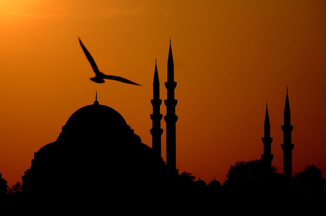 Kazaya müdahale eden trafik ekibi elindeki GPRS cihazı ile kaza koordinatlarını girdiği anda program üzerine koordinatları düşüyor. Her düşen kazanın noktası toplanarak önce kırmızılaşıyor.