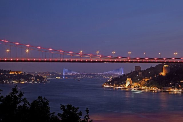 8 KARA NOKTA  - Işık, Trafik Denetleme Şube Müdürlüğü olarak trafiği düzenlemek kadar olası kazaları önlemek bunlarla alakalı tedbirler almak asli önceliklerinden olduğunu belirterek, "Normal şartlarda devam eden kara nokta çalışmalarımız vardı.