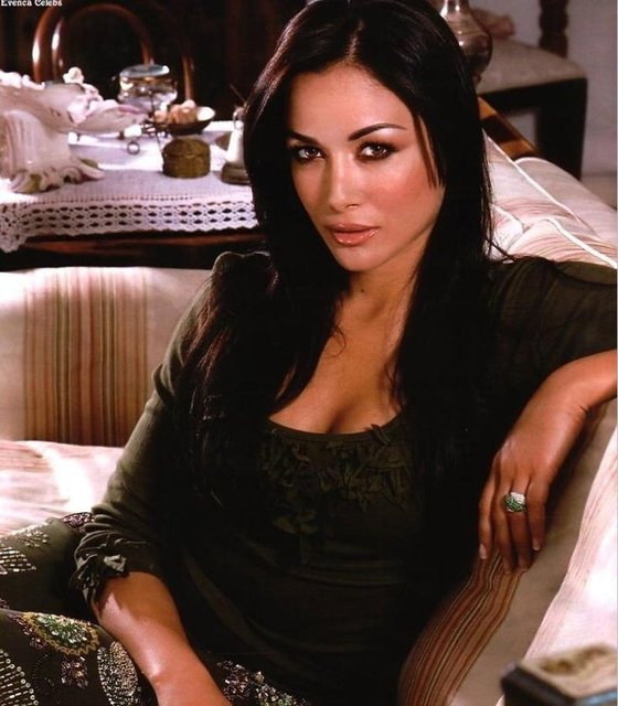 Maria Rosaria Carfagna (İtalyan politikacı)