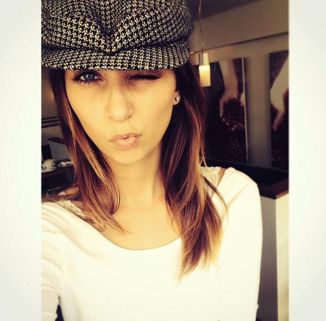 Nikita Klaestrup Ekstra Bladet gazetesine yaptığı açıklamada, moda olarak Başbakan Helle Thörning Schmidt'i örnek aldığını belirtmişti.