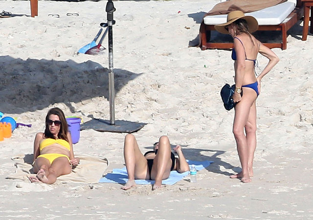 Yapımcı Bruce Paltrow ile oyuncu Blythe Danner'ın kızı olan Gwyneth Paltrow bir dönem Brad Pitt ile nişanlıydı.