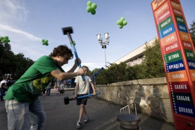 Zarechny'i de hayat yıllar öncesinde durmuş gibi.
