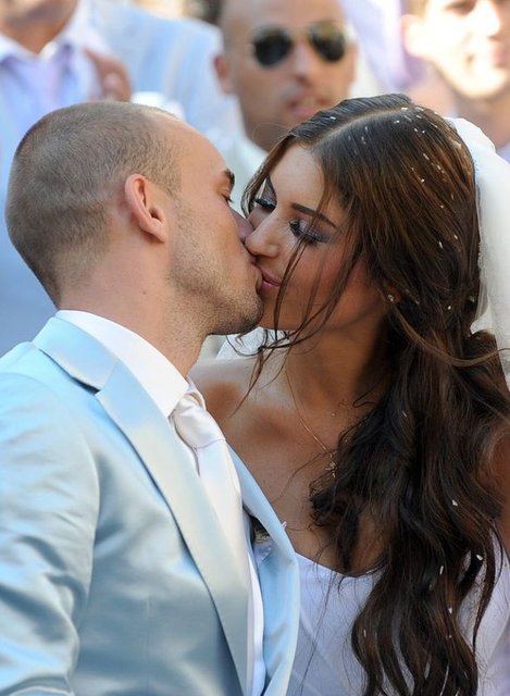 YOLANTHE CABAU - WESLEY SNEIJDER