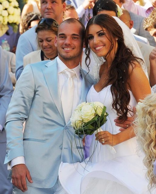 YOLANTHE CABAU - WESLEY SNEIJDER
