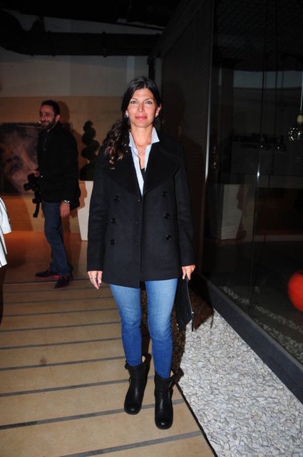 ZEYNEP ÜSTÜNEL