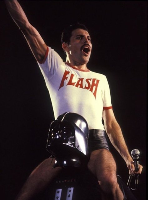 Freddie Mercury ve Darth Vader -