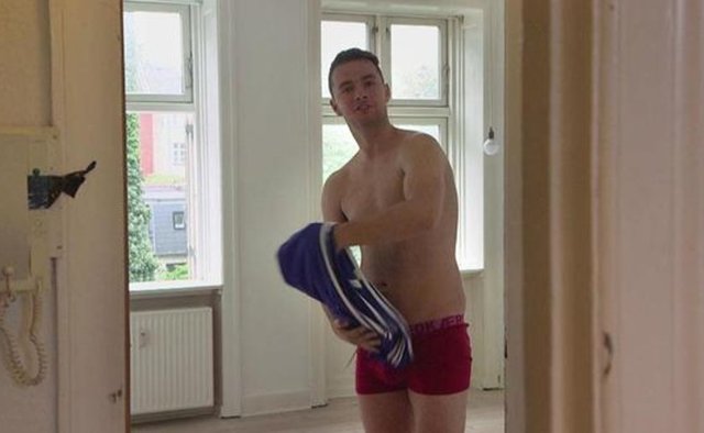 Program Şefi Irene Ströjer, programın, konteynerlerdeki eşyalar bitinceye kadar devam edeceğini, amaçlarının insanların normal hayatta daha çok ne gibi eşyalara ihtiyacı olduğunu ve nasıl bir yaşamı tercih ettiklerini göstermek olduğunu söyledi.