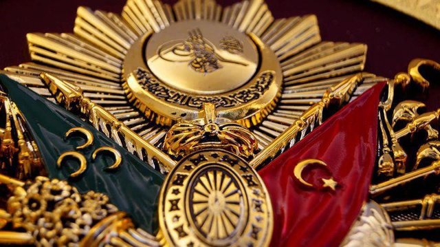 2- II. Abdülhamit`in tuğrası.