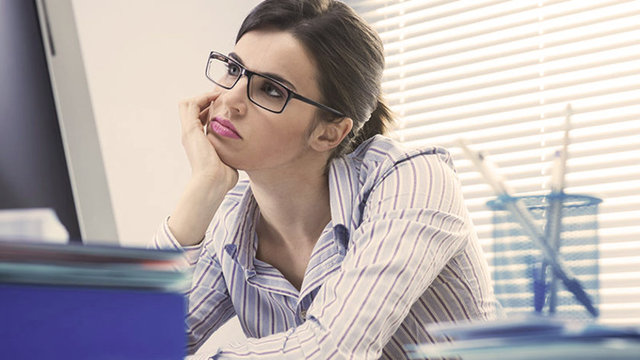 İsmin içinde "U" ve "Ü" olanlar çok şanslıdır. Her şeyi öğrenmek için güç harcarlar ama kararsızlardır.