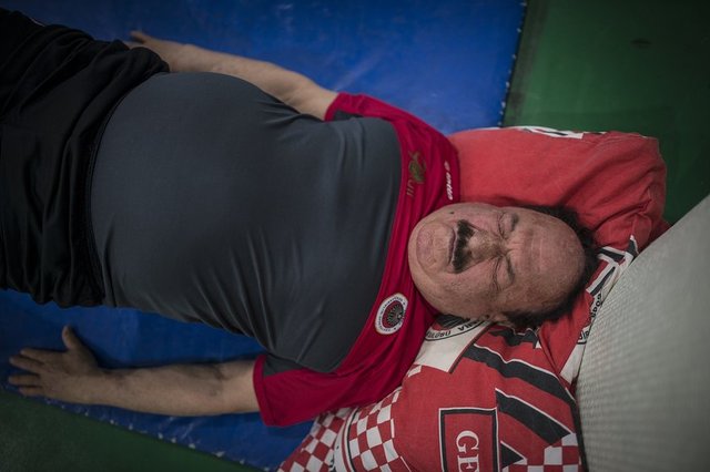 İsmini taşıyan Gençlerbirliği tesislerinde pilates antrenörü Mutlu Şimşek ile çalışmalarını sürdüren Cavcav, kilosu ve yaşına rağmen gösterdiği performansla dikkati çekiyor.