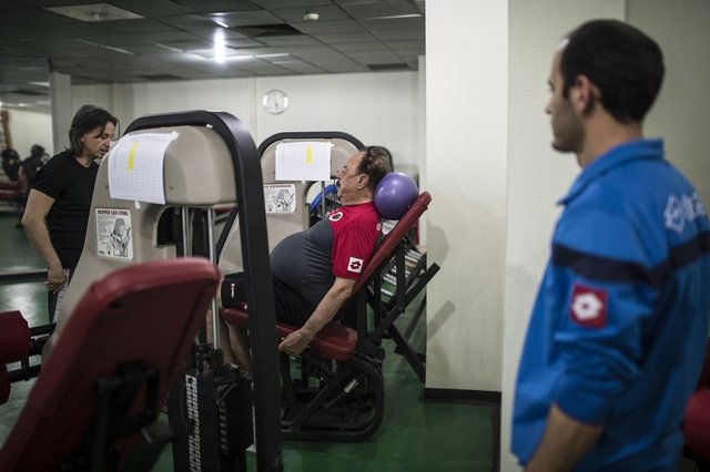 Sporun insana zindelik verdiğini dile getiren Cavcav, akranlarına spor ve kuvvet çalışması yapmalarını tavsiye etti.