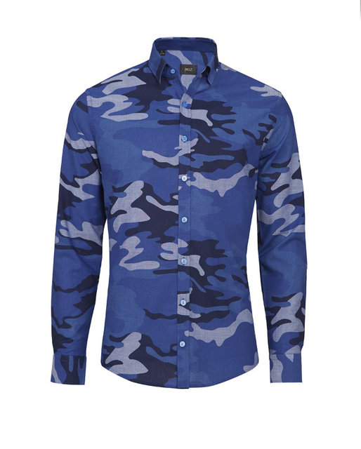 İtalyan Bagozza'nın, yılın trend desenlerine sahip gömleği sevgilinizin hoşuna gidecek bir armağan olacaktır. 290 TL.