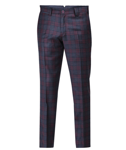 Ekose sezon trendlerinden. Trendleri takip eden sevgiliniz için şık bir hediye alternatifi Kiğılı imzalı pantolon olabilir. 149 TL.