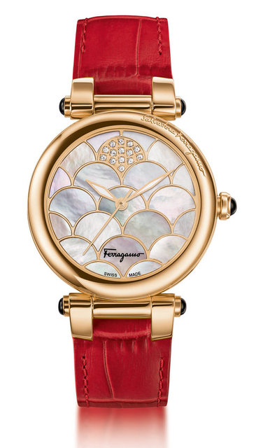 Sevgililer Günü'ne özel Idillio Valentine's Day Edition Salvatore Ferragamo imzalı. Fiyatı henüz belli değil.