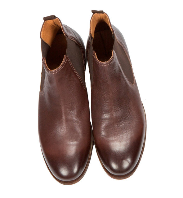 Ayakkabı tutkunu sevgilinize, Lufian imzalı bu botları hediye edebilirsiniz. Üstelik, Sevgililer Günü'ne özel tüm ürünler %50 indirimli. 349.99 TL.