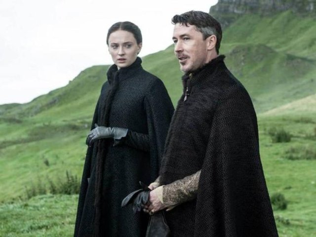 Sansa Stark ve Littlefinger.