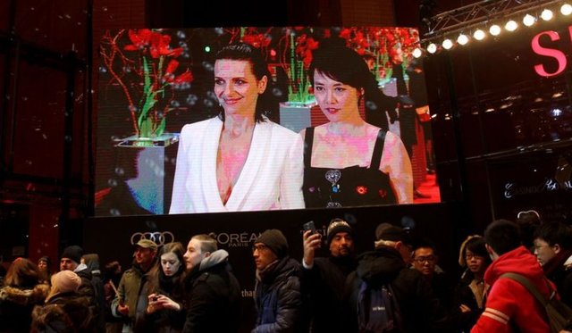 Uluslararası Berlin Film Festivali, Isabel Coixet'nin yönettiği ve Juliette Binoche'un başrolünü oynadığı "Nobody Wants the Night" filminin gösterimiyle başladı.