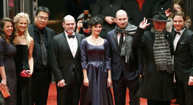 Uluslararası Berlin Film Festivali jüri üyeleri Güney Koreli yönetmen Bong Joon-ho, ABD'li film yapımcısı Martha De Laurentiis, ABD'li yönetmen, yazar ve yapımcı Matthew Weiner, Fransız aktris Audrey Tautou,