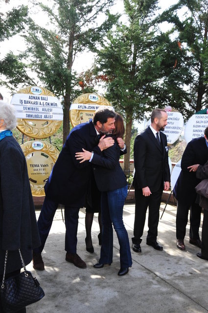 CEM BOYNER, BİLGÜN SAZAK