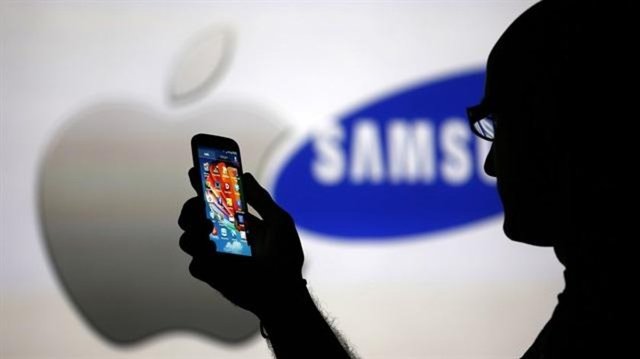 Akıllı telefon alırken iki yıllık kontrat tarifeleriyle telefonlarını satın alıyorlar. Ancak yeni model piyasaya çıktığında kullanıcıların birçoğunun mevcut kontratlarının devam etmesi ve bu yüzden bir üst modele geçmekte zorlanmaları.