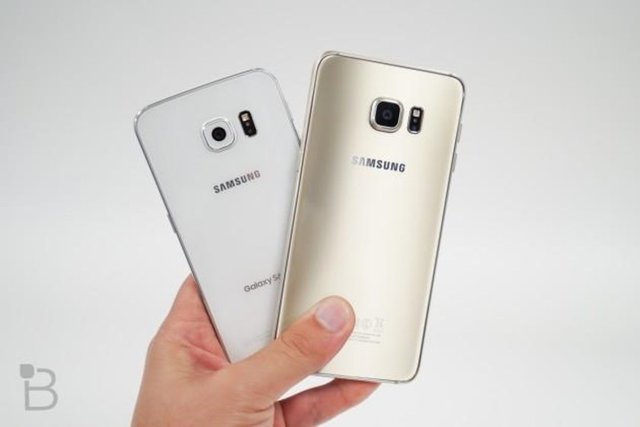 Samsung da Apple'ın bu hamlesinden sonra karşılık vermekte gecikmedi ve gelecek ay içerisinde aynı servisi ABD'de başlatacağını duyurdu. -  -