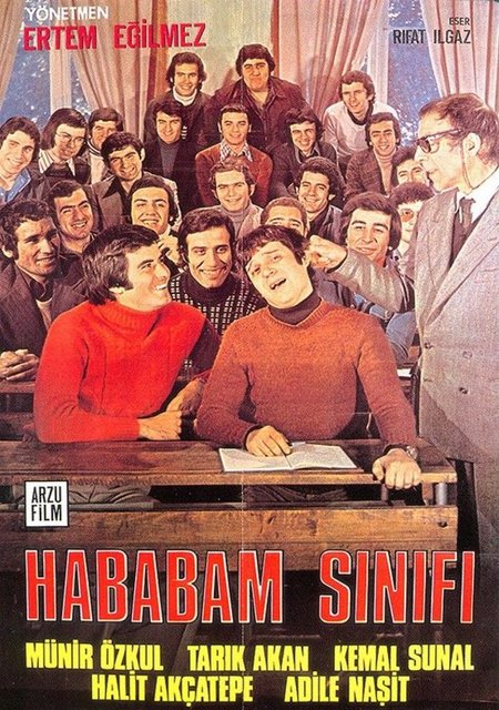 O teori nedir? - İnsanın hayatını kontrol eden üç ana unsur vardır. 'Libido', 'Aile' ve 'İş'. Playboylukta çok başarılı olabilirsiniz ama iş ve aile hayatında başarılı olamazsınız. Babam o üçgende 'En büyük aşkım' dediği işi seçti.