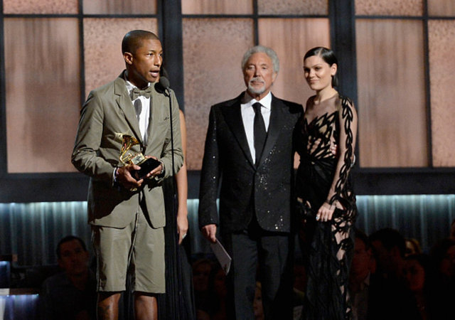 En İyi Çağdaş Urban Albümü: "Girl", Pharrell Williams