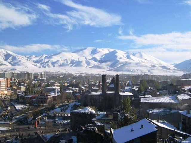 Erzurum -  392 bin 132