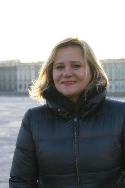 ECE YÖRENÇ - Kadına şiddete dur de!