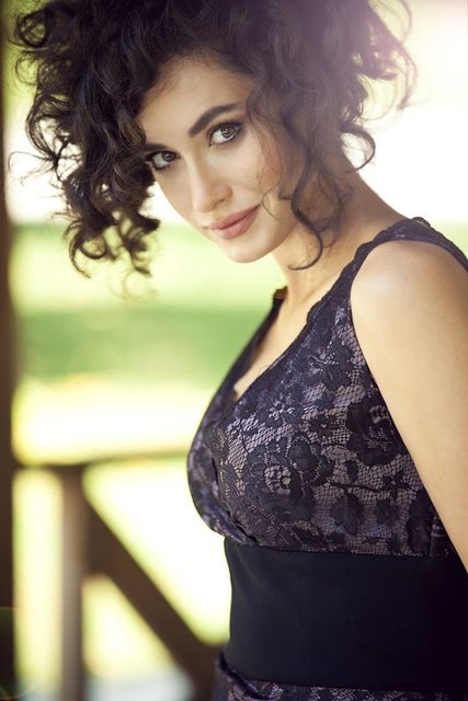 Hayata dair umutlarım tükeniyor...bir insan olarak çaresiz, savunmasız ve öfkeliyim...bir kadın olarak korkuyorum...