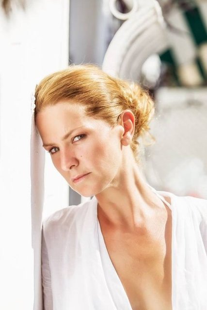 CANSIN ÖZYOSUN Canım Özgecan... Utanç, acı, yetersizlik içinde; düşünce sistemimiz ve değiştiremediğimiz dünyamız adına senden özür diliyorum. Bu konuda artık çözümler üretilmeli, eğitimler verilmeli. İnsan olma dersi okutulmalı.