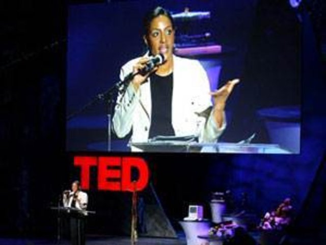 7- TED sitesi uygulamasını indirin  -  - Teknoloji, eğlence, tasarım derneğinin yıllık toplantılarına katılan dünyanın en büyük beyinleri bu toplantılarda beyin haritasının çıkartılması ve doğum öncesi zekâ gibi konuları masaya yatırırlar.