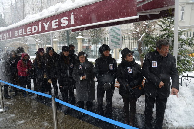 LAL DENİZLİ, CEYLAN ÇAPA, ÇİĞDEM KAYALI 