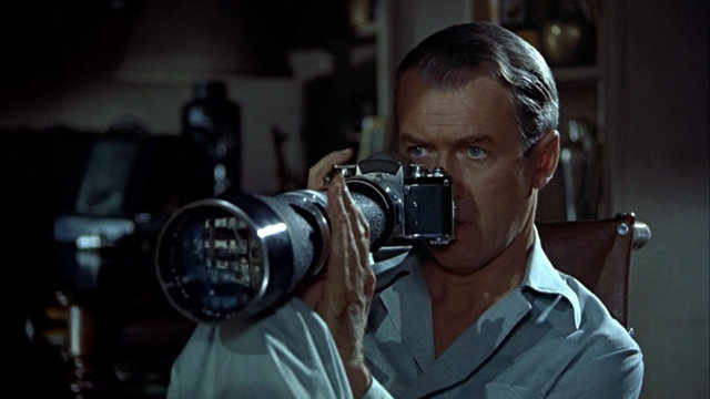 Rear Window / Arka Pencere (1954), Alfred Hitchcock: 4 Afaylık.  En İyi Yönetmen Adayı (Alfred Hitchcock), En İyi Özgün Senaryo Adayı, En İyi Sinematografi Adayı,